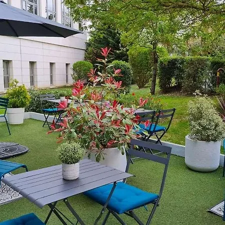 Campanile Paris Cdg Airport Villepinte Hotell