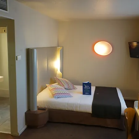 Campanile Paris Cdg Airport Villepinte 3*