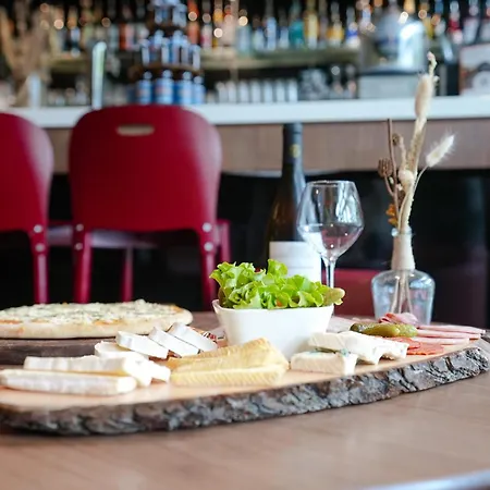 Campanile Paris Cdg Airport Villepinte Hotell 3*