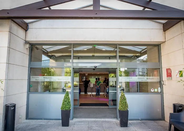 Campanile Paris Cdg Airport Villepinte Hotel 3*