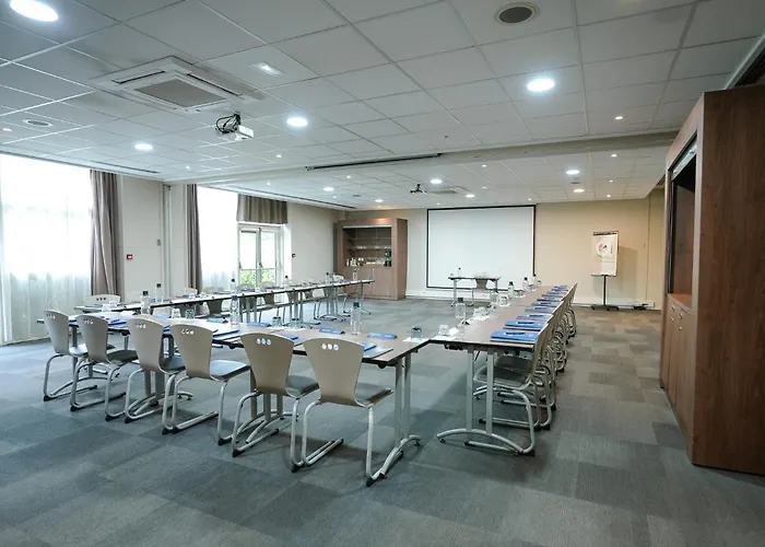 ホテル Campanile Paris Cdg Airport Villepinte ロワシー・アン・フランス