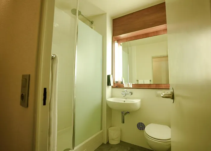 Campanile Paris Cdg Airport Villepinte 3*