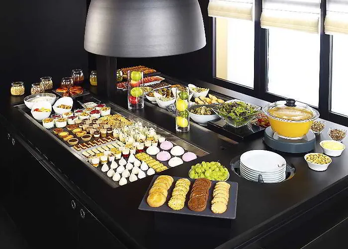 Campanile Paris Cdg Airport Villepinte ホテル 3*